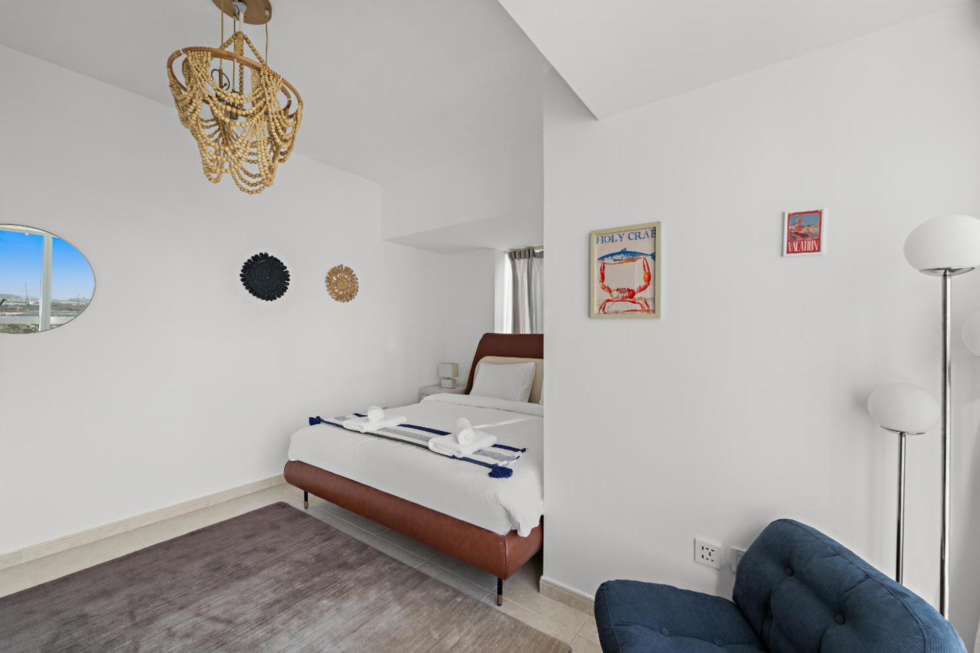 Vayk - Spacious 2 Bedroom In Marina
