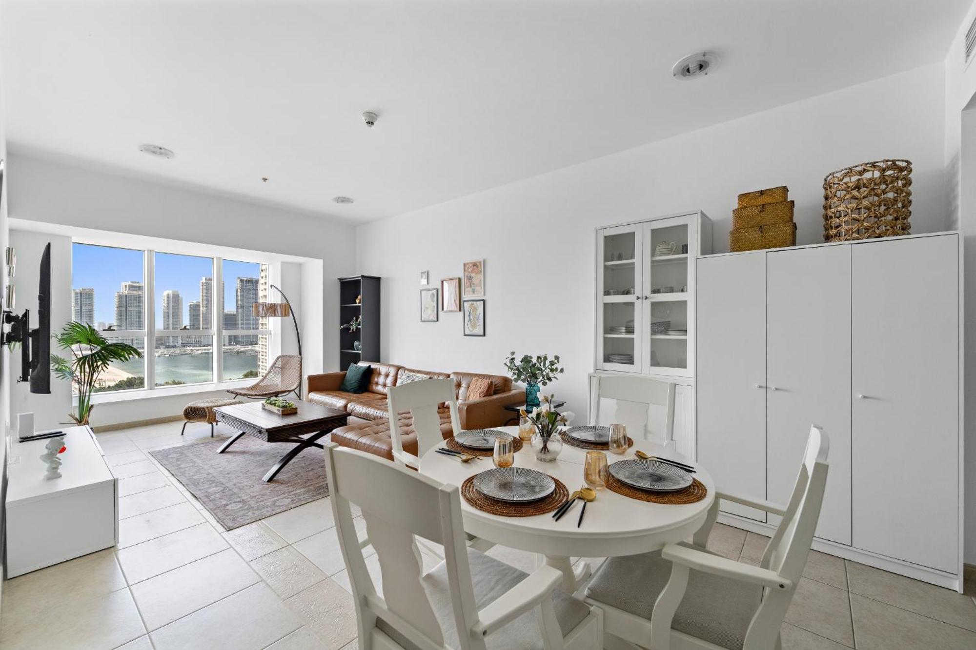 Vayk - Spacious 2 Bedroom In Marina Apartment Dubai
